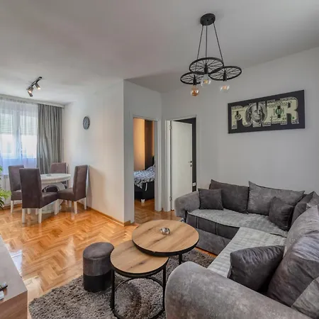 Moneym Apartment
