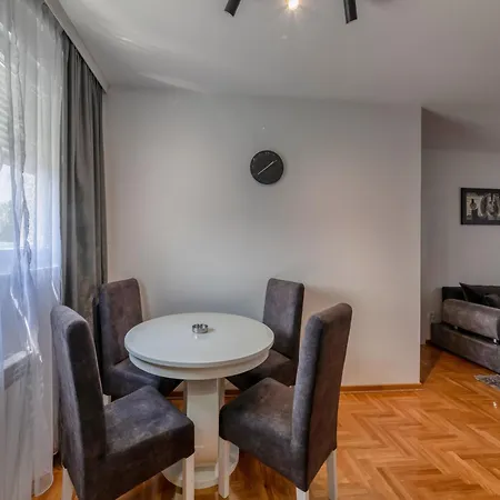 Apartment Moneym *